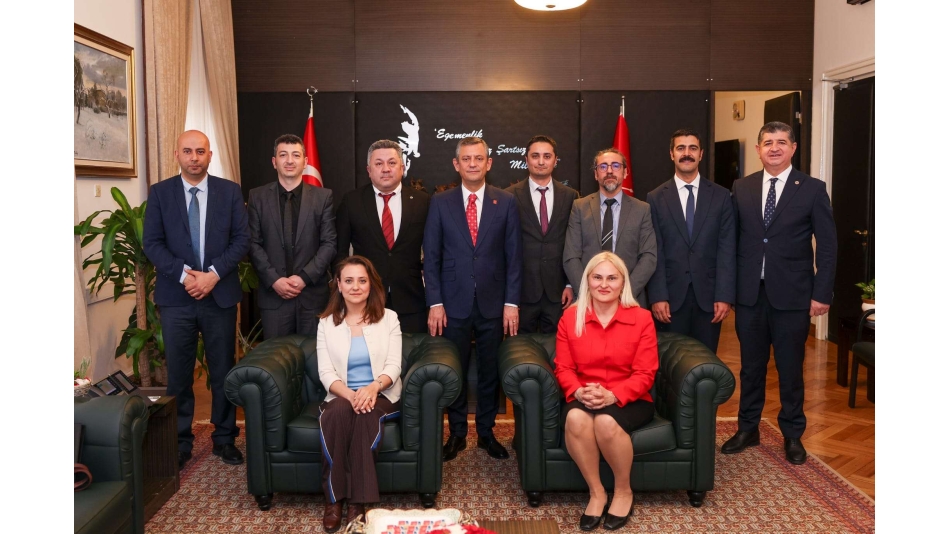 Cumhuriyet Halk Partisi Genel Başkanı Sayın Özgür ÖZEL makamında ziyaret edildi.