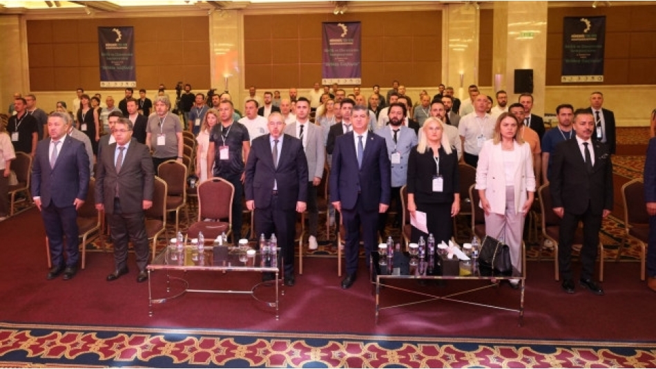 Yeni Şafak Gazetesi : Mühendis Tek-Sen Konfederasyonu kuruldu: Teknik akıl birleşti yeni bir güç doğdu